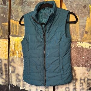 Teal Blue Puffer Vest XS, zip-up